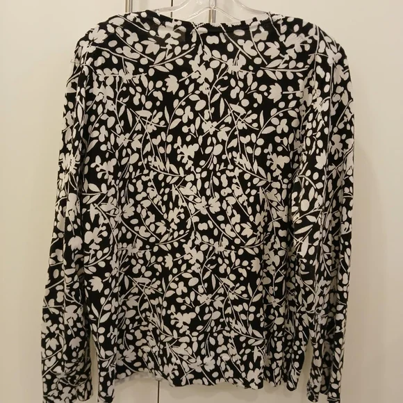 Karen Scott Top - Picture 8 of 10